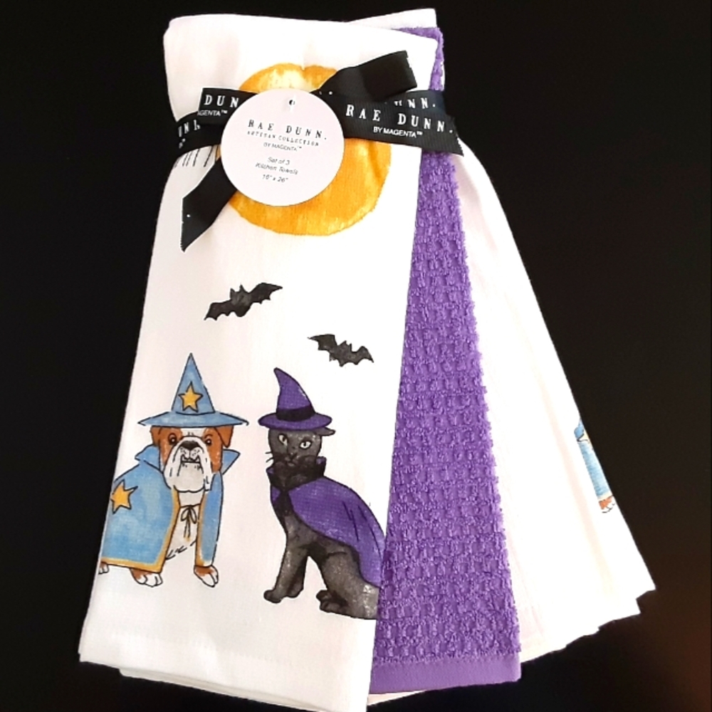 🆕️ Set of 3 Rae Dunn Halloween Towels 🐾